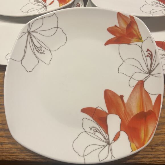 SET OF 7 Tabletops Gallery LILY Square Dinner Plates 10” Red Flower Minimalst EX - Picture 6 of 12